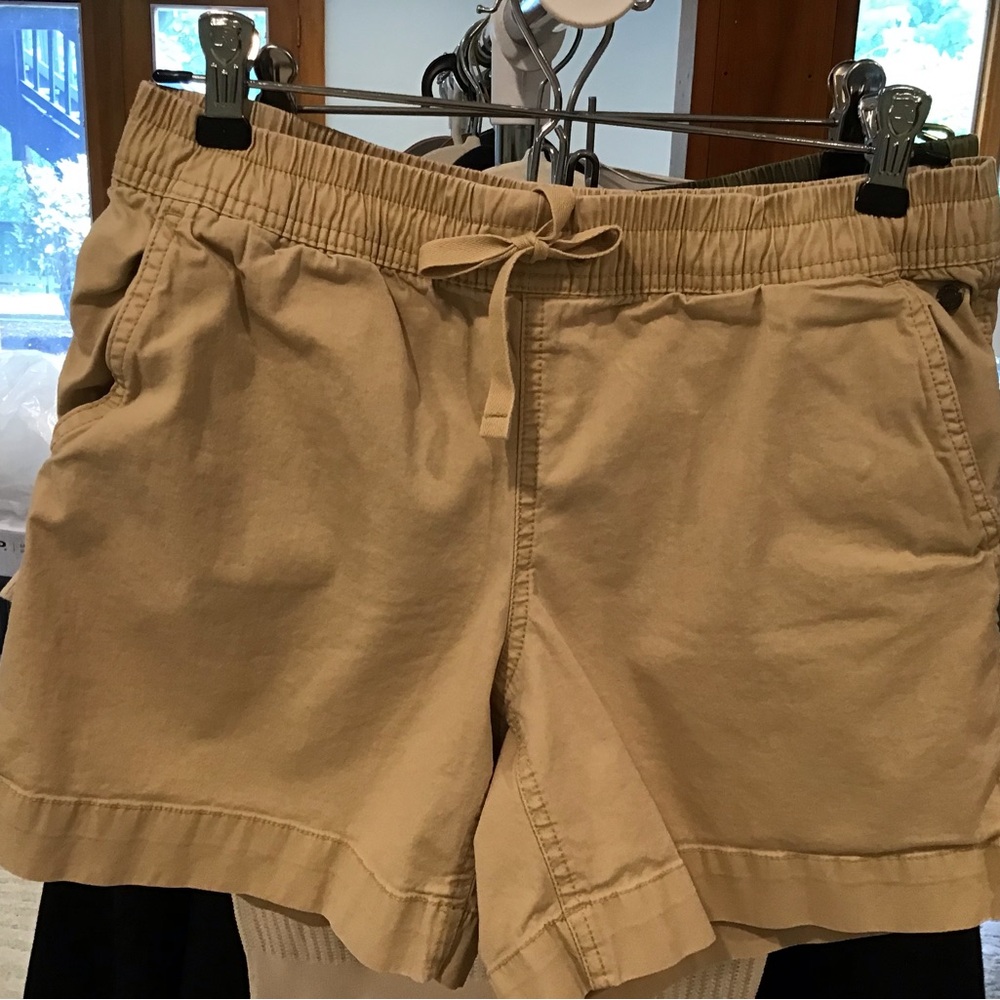 LL Bean Favorite Fit shorts
